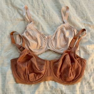 EUC Set of 2 Chantelle bras